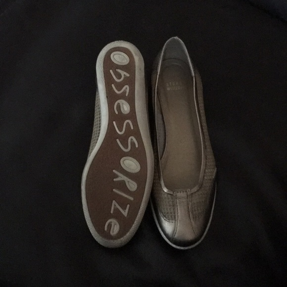 STUART WEITZMAN COMFORTABLE FLATS - Picture 2 of 4